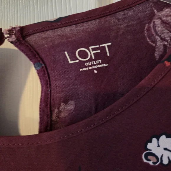 LOFT Burgundy Floral Ruffle-Sleeve Blouse - Picture 3 of 4